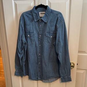 Mountain Khakis Blue Casual Button Down Shirt